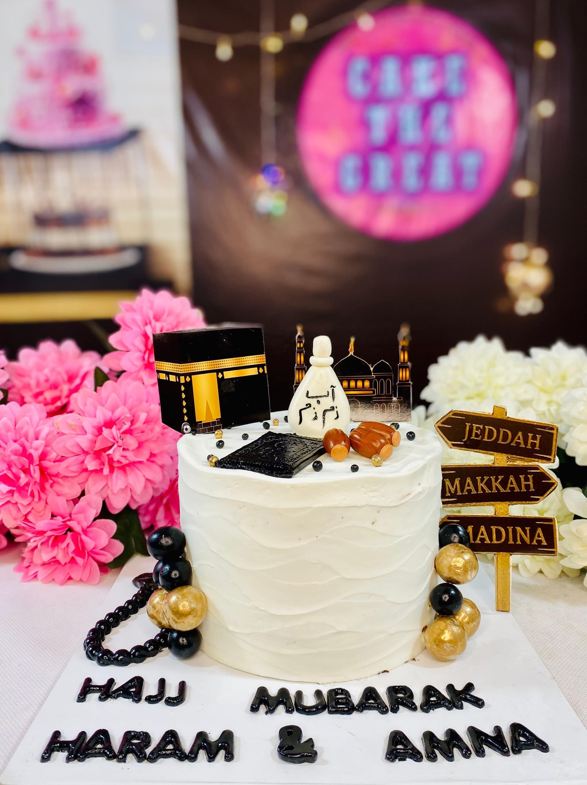 Umrah/Hajj Mubarak cakes